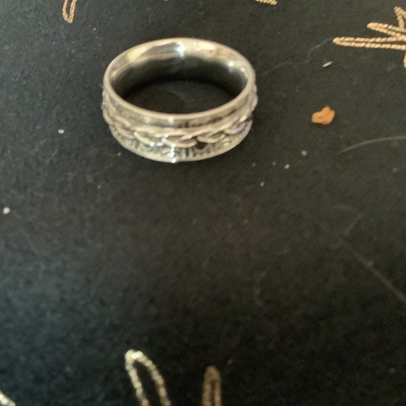 “SPINNER” RING - Picture 3 of 5